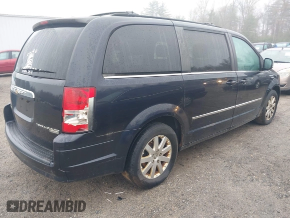 2010 Chrysler Town & Country Touring Plus with VIN 2A4RR8DX9AR495058, listed as a IAAI auction lot 42160125 with 171,860 mi miles. Bid and sale history available at carsss.com. Image 4.