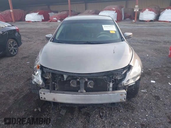 2014 Nissan Altima 2.5 S with VIN 1N4AL3AP2EC109838, listed as a IAAI auction lot 41079111 with 272,948 mi miles. Bid and sale history available at carsss.com. Image 6.