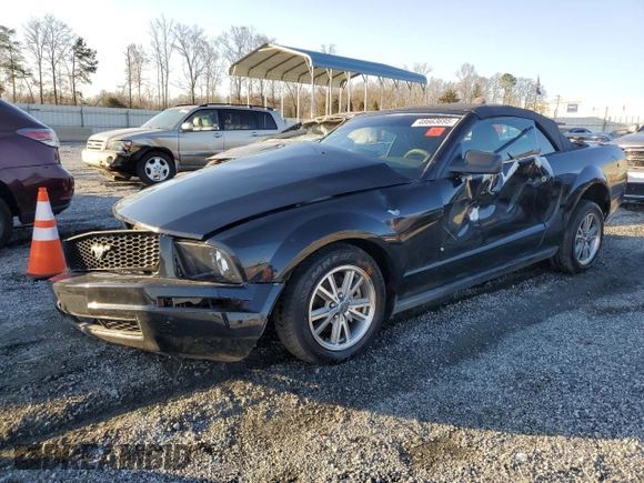 2005 Ford Mustang Deluxe с VIN 1ZVFT84N155192204, выставлен на аукционе Copart как лот 48663695 с пробегом Не указан миль и На запчасти • Non repairable. История ставок и продаж доступна на DreamBid. Изображение 1.
