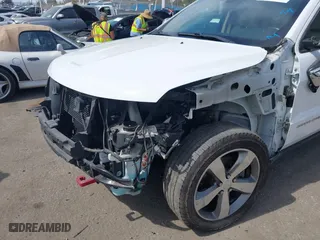 2015 Jeep Grand Cherokee Limited with VIN 1C4RJFBM6FC117970, listed as a IAAI auction lot 41744862 with 137,983 mi miles. Bid and sale history available at carsss.com. Image 6.