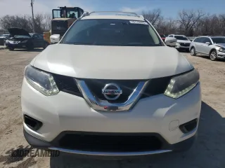 2016 Nissan Rogue SV with VIN JN8AT2MT6GW026190, listed as a Copart auction lot 49178885 with 121,076 mi miles and Salvage Title. Bid and sale history available at carsss.com. Image 5.