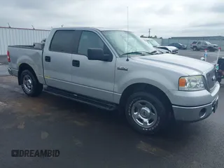 2007 Ford F-150 XLT z VIN 1FTPW12557KC34709, wystawiony jako IAAI lot #42140299 z przebiegiem 59 424 mil mil oraz . Historia ofert i sprzedaży dostępna na DreamBid. Obrazek 1.