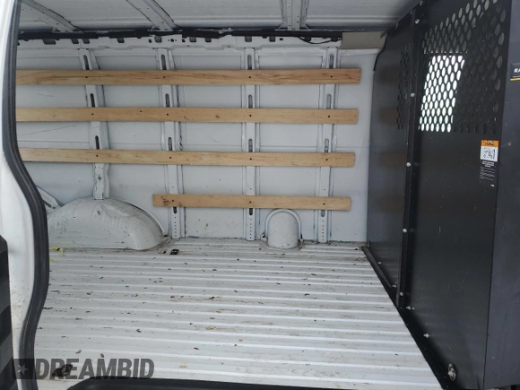 2021 GMC Savana Cargo z VIN 1GTW7AF78M1262297, wystawiony jako Copart lot #41510995 z przebiegiem Nie podano mil oraz Szkoda całkowita • Salvage title. Historia ofert i sprzedaży dostępna na DreamBid. Obrazek 11.