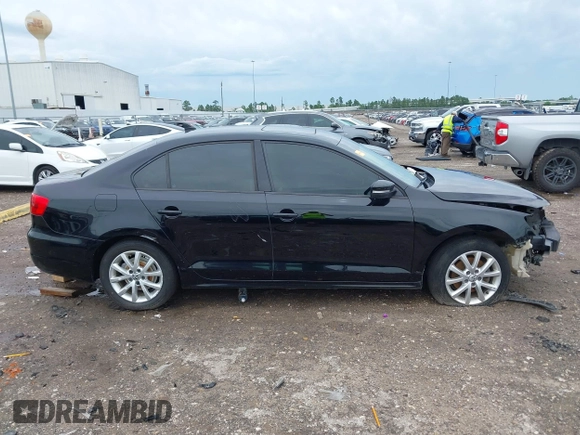 2011 Volkswagen Jetta SE с VIN 3VWDZ7AJ6BM317592, выставлен на аукционе IAAI как лот 42357861 с пробегом 189 330 миль миль и . История ставок и продаж доступна на DreamBid. Изображение 14.