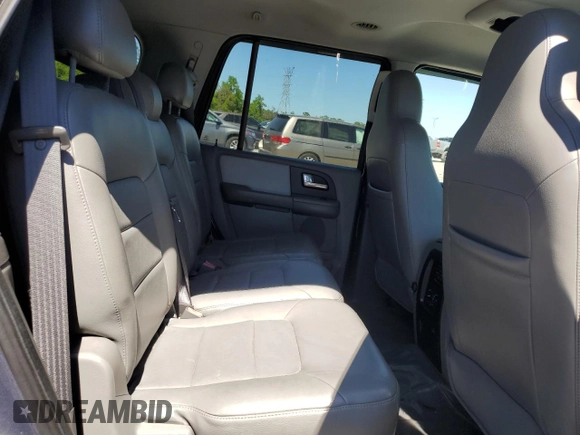 2004 Ford Expedition Special Service with VIN 1FMPU15L14LB12706, listed as a Copart auction lot 49137855 with 118,306 mi miles and Salvage Title. Bid and sale history available at carsss.com. Image 11.