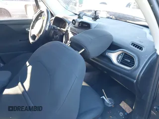 2016 Jeep Renegade Latitude with VIN ZACCJBBT4GPD61037, listed as a IAAI auction lot 41555776 with 89,753 mi miles. Bid and sale history available at carsss.com. Image 5.