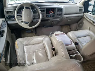 2001 Ford Excursion Limited z VIN 1FMNU43S41EC44930, wystawiony jako Copart lot #48939145 z przebiegiem 206 965 mil mil oraz Czysty tytuł • Clean title. Historia ofert i sprzedaży dostępna na DreamBid. Obrazek 8.