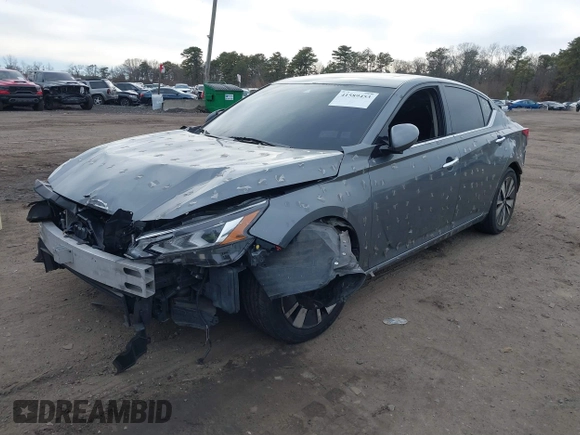 2020 Nissan Altima 2.5 SL with VIN 1N4BL4EV8LC121363, listed as a IAAI auction lot 41589453 with 81,708 mi miles. Bid and sale history available at carsss.com. Image 2.