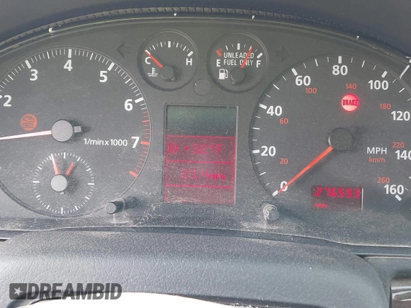 1998 Audi A4 с VIN WAUED68D8WA005001, выставлен на аукционе IAAI как лот 41833621 с пробегом 276 593 миль миль и . История ставок и продаж доступна на DreamBid. Изображение 7.
