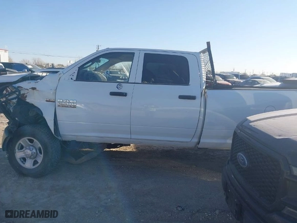 2018 Ram 2500 Tradesman with VIN 3C6UR5HJ5JG284277, listed as a IAAI auction lot 41708541 with 1 mi miles. Bid and sale history available at carsss.com. Image 14.
