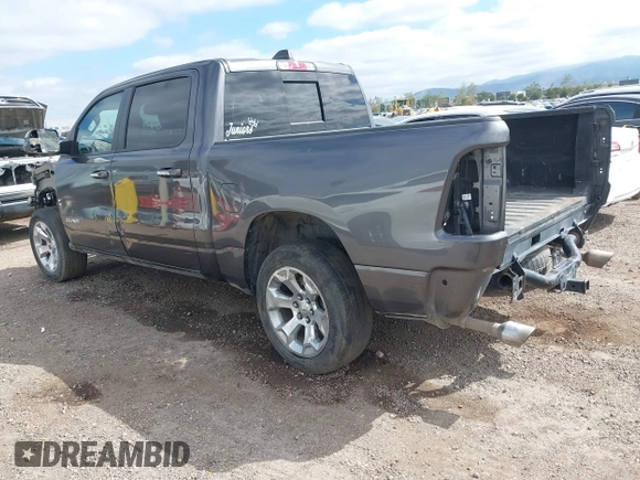 2019 Ram 1500 Big Horn z VIN 1C6RREFT3KN601556, wystawiony jako IAAI lot #41862219 z przebiegiem 110 706 mil mil oraz . Historia ofert i sprzedaży dostępna na DreamBid. Obrazek 3.