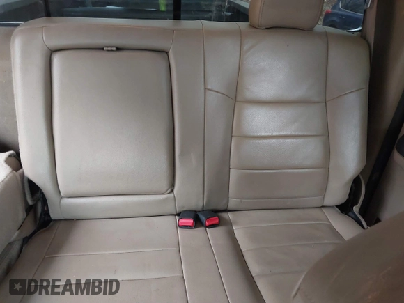 2006 Ford F-250 XL with VIN 1FTSW21P16EC12948, listed as a IAAI auction lot 41742030 with 215,258 mi miles and . Bid and sale history available at DreamBid. Image 8.