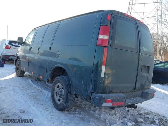 2004 GMC Savana Cargo Van with VIN 1GTFG15X741153301, listed as a IAAI auction lot 41296361 with 147,759 mi miles. Bid and sale history available at carsss.com. Image 3.