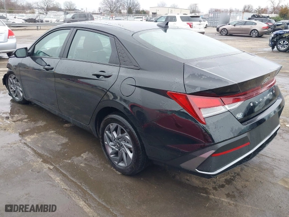 2024 Hyundai Elantra SEL with VIN KMHLM4DG4RU756772, listed as a IAAI auction lot 41551743 with 8,435 mi miles. Bid and sale history available at carsss.com. Image 3.