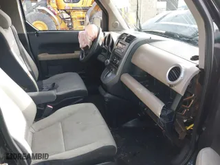 2008 Honda Element EX with VIN 5J6YH28778L016628, listed as a IAAI auction lot 41549921 with 218,593 mi miles. Bid and sale history available at carsss.com. Image 5.