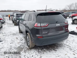 2020 Jeep Cherokee Latitude Plus with VIN 1C4PJMLB8LD626568, listed as a IAAI auction lot 41737605 with 1 mi miles. Bid and sale history available at carsss.com. Image 3.