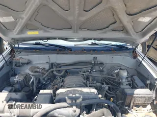 2006 Toyota Sequoia SR5 with VIN 5TDBT44AX6S260731, listed as a IAAI auction lot 42106200 with 223,927 mi miles and . Bid and sale history available at DreamBid. Image 10.