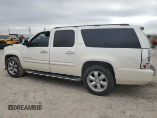 2008 Chevrolet Suburban LTZ с VIN 1GNFC16068R207781, выставлен на аукционе Copart как лот 86651134 с пробегом 121 112 миль миль и Чистый • Clean title. История ставок и продаж доступна на DreamBid. Изображение 2.