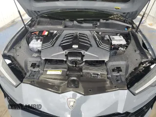 2022 Lamborghini Urus z VIN ZPBUA1ZL8NLA16768, wystawiony jako Copart lot #40152294 z przebiegiem 10 595 mil mil oraz Tytuł czysty. Historia ofert i sprzedaży dostępna na DreamBid. Obrazek 14.