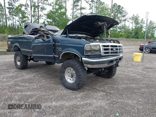 1996 Ford F-250 with VIN 2FTHF26F3TCA56018, listed as a IAAI auction lot 42309337 with Not provided miles and . Bid and sale history available at DreamBid. Image 1.