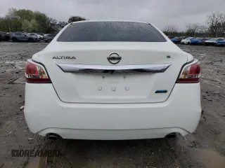 2014 Nissan Altima 2.5 S with VIN 1N4AL3AP7EC189959, listed as a Copart auction lot 52084645 with 136,516 mi miles and Salvage Title. Bid and sale history available at carsss.com. Image 6.