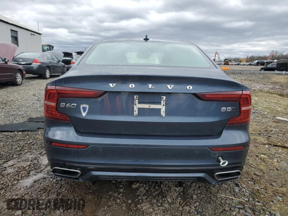 2022 Volvo S60 Momentum with VIN 7JRL12TZ7NG192016, listed as a Copart auction lot 45467324 with 10,928 mi miles. Bid and sale history available at carsss.com. Image 6.