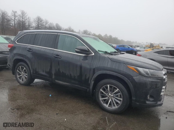 2018 Toyota Highlander SE with VIN 5TDJZRFH7JS546854, listed as a Copart auction lot 44888115 with 192,997 mi miles and Clean Title. Bid and sale history available at carsss.com. Image 4.