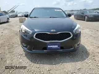 2015 Kia Cadenza Premium z VIN KNALN4D72F5182290, wystawiony jako Copart lot #63911524 z przebiegiem 57 353 mil mil oraz Tytuł czysty. Historia ofert i sprzedaży dostępna na DreamBid. Obrazek 5.