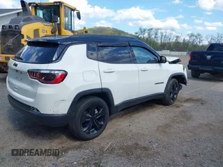 2021 Jeep Compass Altitude с VIN 3C4NJDBB5MT543426, выставлен на аукционе IAAI как лот 42124318 с пробегом 53 341 миль миль и . История ставок и продаж доступна на DreamBid. Изображение 4.