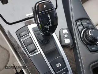 2013 BMW 6 Series 650i with VIN WBAYM9C53DDW20145, listed as a IAAI auction lot 42039618 with 66,684 mi miles and . Bid and sale history available at carsss.com. Image 11.