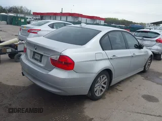2006 BMW 3 Series 325i with VIN WBAVB17576NK37407, listed as a IAAI auction lot 41967656 with 209,291 mi miles. Bid and sale history available at carsss.com. Image 4.