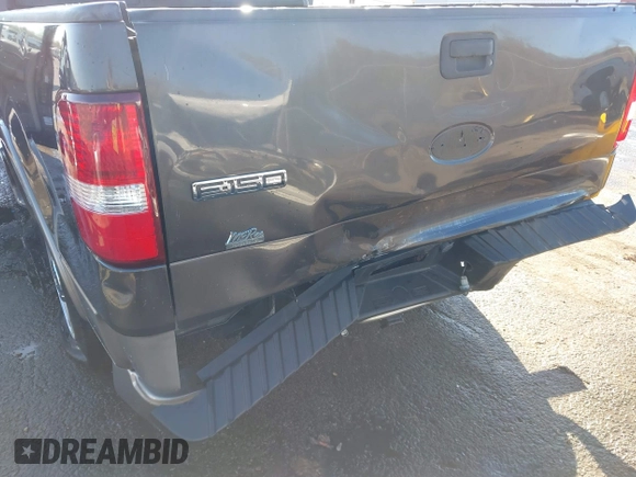 2006 Ford F-150 XLT with VIN 1FTPX125X6NA39456, listed as a IAAI auction lot 41832948 with 266,716 mi miles. Bid and sale history available at carsss.com. Image 6.