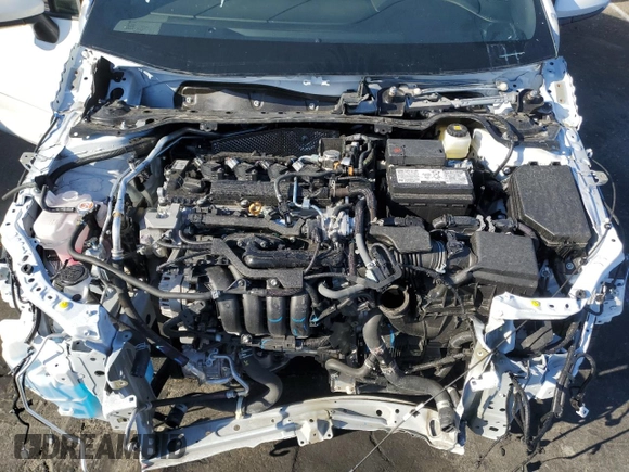 2024 Toyota Corolla SE with VIN 5YFS4MCE7RP190653, listed as a Copart auction lot 47262275 with 9,797 mi miles and Salvage Title. Bid and sale history available at DreamBid. Image 11.