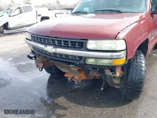2001 Chevrolet Silverado 1500 LS with VIN 1GCEK19T41E124392, listed as a IAAI auction lot 41535247 with 306,514 mi miles. Bid and sale history available at carsss.com. Image 6.