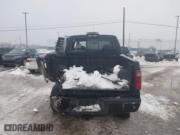 2005 Ford F-250 XL z VIN 1FTSW21515EC67798, wystawiony jako IAAI lot #41463473 z przebiegiem 221 075 mil mil oraz . Historia ofert i sprzedaży dostępna na DreamBid. Obrazek 15.