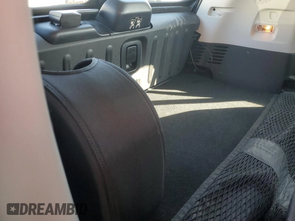 2019 Smart fortwo Pure z VIN WMEFJ9BA4KK386190, wystawiony jako Copart lot #85565094 z przebiegiem 15 531 mil mil oraz Szkody całkowita. Historia ofert i sprzedaży dostępna na DreamBid. Obrazek 10.