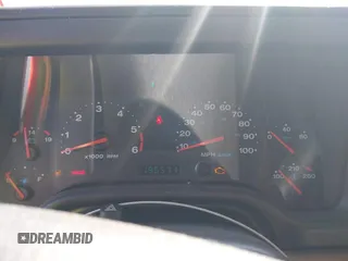 2002 Jeep Wrangler Sahara с VIN 1J4FA59S62P768112, выставлен на аукционе IAAI как лот 42657738 с пробегом 196 571 миль миль и . История ставок и продаж доступна на DreamBid. Изображение 7.