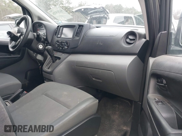 2021 Nissan NV200 SV z VIN 3N6CM0KN6MK702216, wystawiony jako IAAI lot #41815226 z przebiegiem 68 845 mil mil oraz . Historia ofert i sprzedaży dostępna na DreamBid. Obrazek 5.