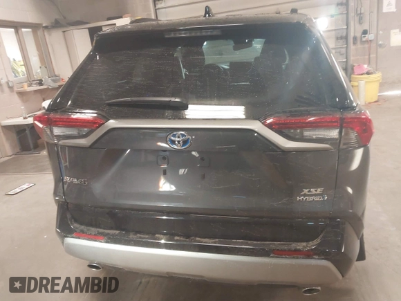 2024 Toyota RAV4 Hybrid XSE with VIN 2T3E6RFV6RW050017, listed as a IAAI auction lot 41775525 with 19,988 mi miles. Bid and sale history available at carsss.com. Image 16.
