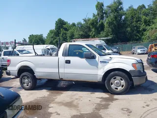 2009 Ford F-150 XL z VIN 1FTRF12W69KB82432, wystawiony jako IAAI lot #42659544 z przebiegiem 186 919 mil mil oraz . Historia ofert i sprzedaży dostępna na DreamBid. Obrazek 13.