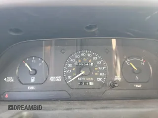 1995 Ford Escort z VIN 3FASP15J0SR164269, wystawiony jako Copart lot #75297324 z przebiegiem 95 548 mil mil oraz Tytuł czysty. Historia ofert i sprzedaży dostępna na DreamBid. Obrazek 9.