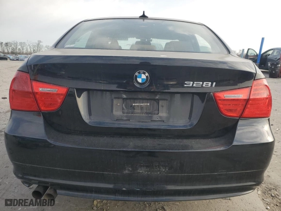 2011 BMW 3 Series 328i xDrive with VIN WBAPK5G53BNN29579, listed as a Copart auction lot 49958775 with 114,880 mi miles and Clean Title. Bid and sale history available at carsss.com. Image 6.