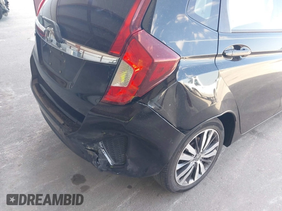 2015 Honda Fit EX-L with VIN 3HGGK5H82FM706622, listed as a IAAI auction lot 41767389 with 95,670 mi miles. Bid and sale history available at carsss.com. Image 17.