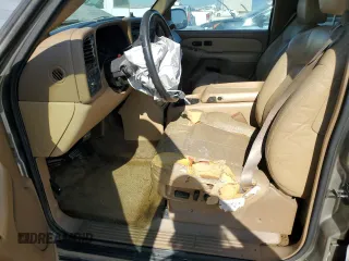 2000 Chevrolet Suburban LT with VIN 3GNFK16T7YG202151, listed as a Copart auction lot 60194814 with 0 mi miles and Salvage Title. Bid and sale history available at carsss.com. Image 7.