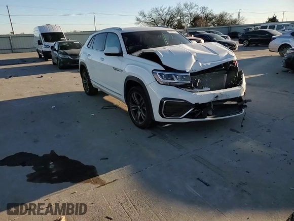 2021 Volkswagen Atlas SE with VIN 1V2RE2CA8MC226055, listed as a Copart auction lot 42681735 with 34,920 mi miles and Salvage title. Bid and sale history available at DreamBid. Image 12.