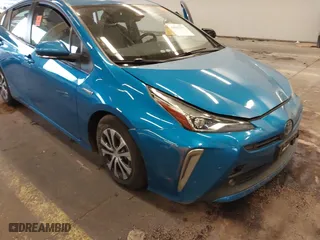 2022 Toyota Prius LE with VIN JTDL9MFU8N3032821, listed as a IAAI auction lot 40502056 with 70,009 mi miles. Bid and sale history available at carsss.com. Image 6.