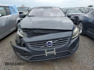 2014 Volvo S60 T6 with VIN YV1902FH9E2281527, listed as a Copart auction lot 60855454 with 0 mi miles and Salvage Title. Bid and sale history available at carsss.com. Image 5.