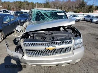 2013 Chevrolet Suburban LTZ with VIN 1GNSCKE03DR186954, listed as a Copart auction lot 44085645 with 0 mi miles and Salvage Title. Bid and sale history available at carsss.com. Image 5.