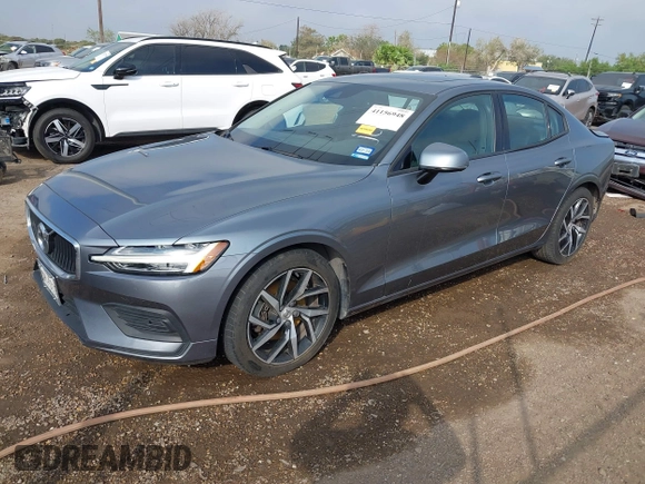 2019 Volvo S60 Momentum with VIN 7JR102FKXKG015965, listed as a IAAI auction lot 41156948 with 48,500 mi miles. Bid and sale history available at carsss.com. Image 18.