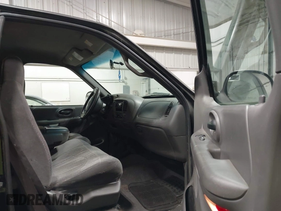 1999 Ford F-150 XL с VIN 1FTRX18L6XKA99154, выставлен на аукционе IAAI как лот 42047758 с пробегом 191 225 миль миль и . История ставок и продаж доступна на DreamBid. Изображение 5.